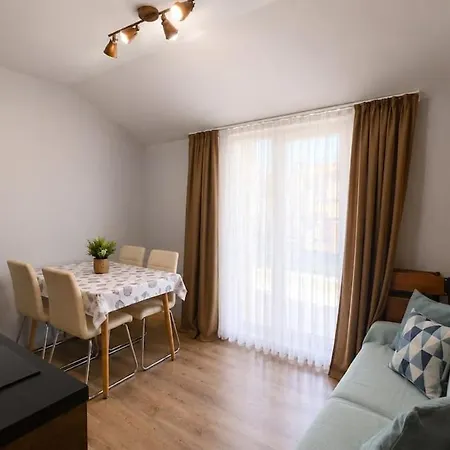 Apartament Cozy 1br W/ Terrace, Free Parking & Bbq Garden Varna